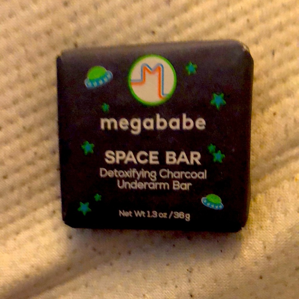 Ukraine Sephora MegaBabe Space Bar Detoxifying Charcoal Underarm Bar 1.3 oz NEW